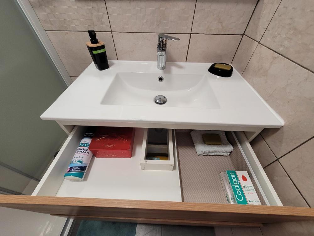 Appartement Salbris- Parking Gratuit Екстер'єр фото